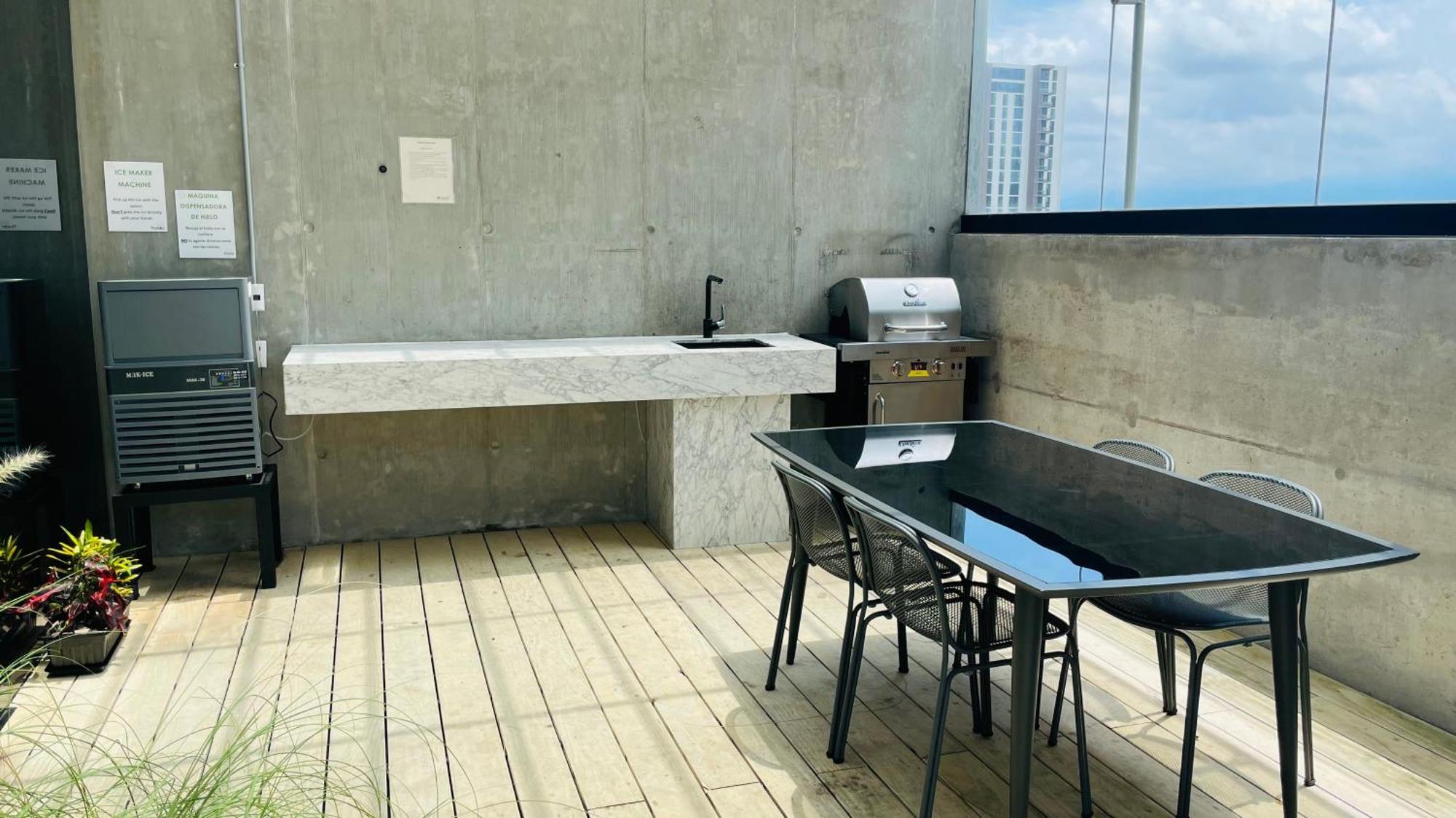 Cozy Apartment With Terrace, Sj Cosmopolitan Tower #402 San José Exteriör bild